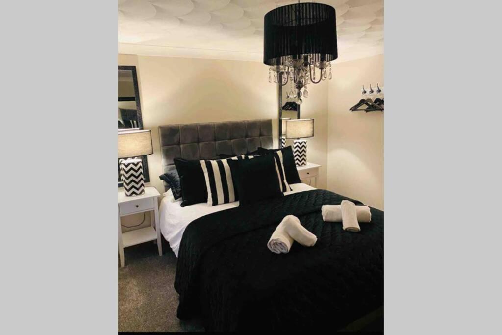 Victoria Retreat Villa ยอร์ค ภายนอก รูปภาพ